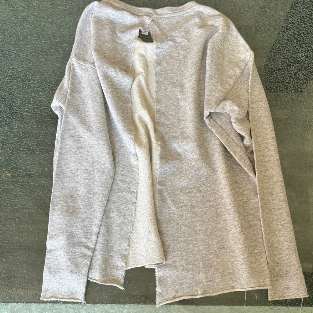True Religion Open Back Gray Long Sleeve Top - Picture 9 of 11